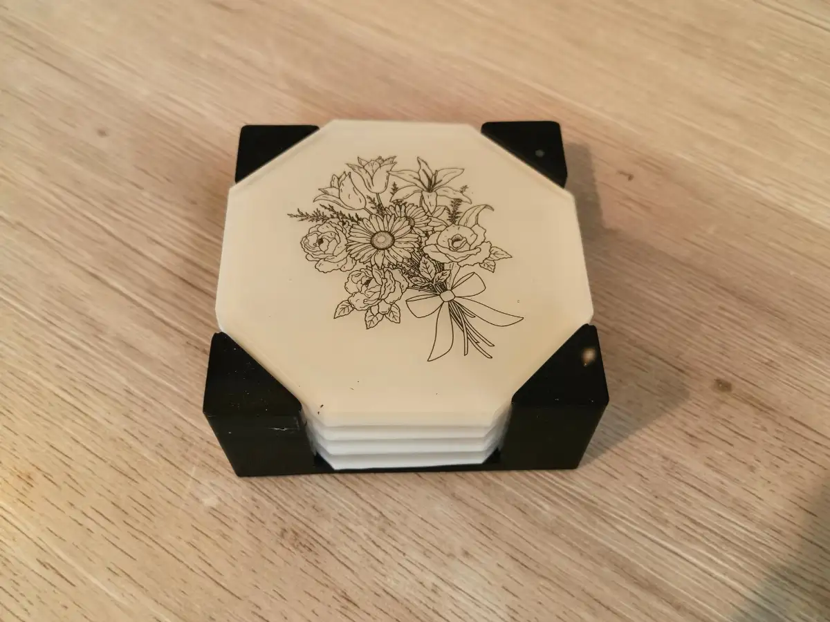 Sous-verres + support