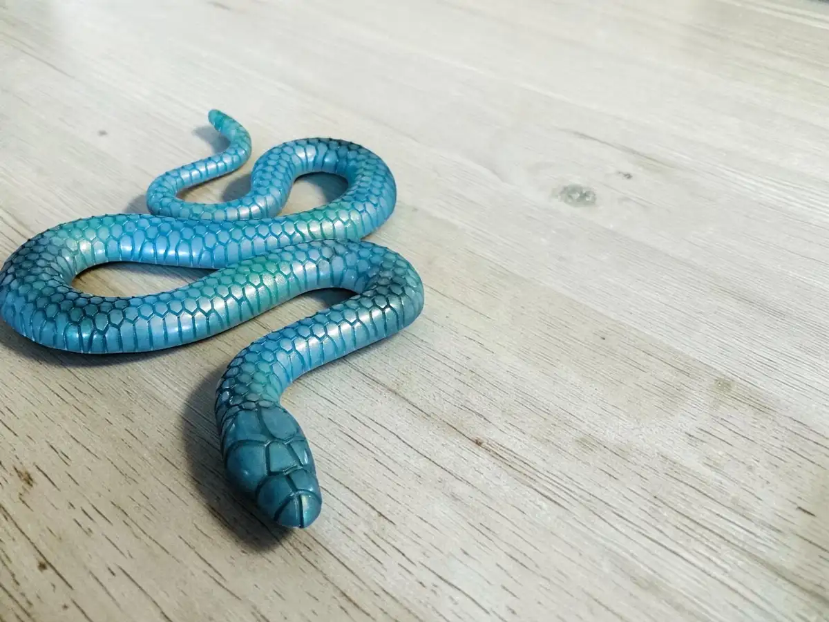 Serpent décoratif